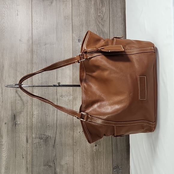 Dooney & Bourke Handbags - Large Dooney & Bourke Brown Leather Tote Shoulder Bag